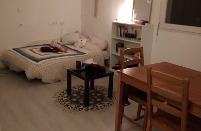 Studio 24,20 m² vendu loué - Secteur BRON CENTRE — photo 4