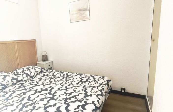 P2 au 1er étage d''environ 34 m², en excellent état, vendu meu — photo 3