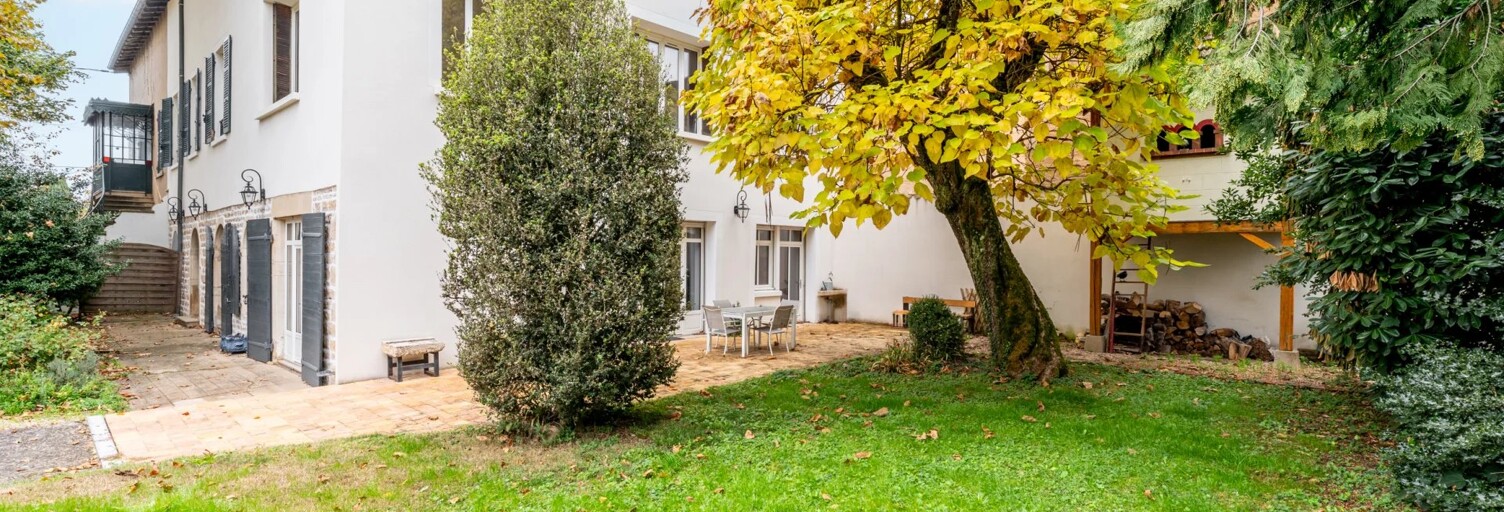 Maison 9 Pièces 253 m² à vendre à Belleville-en-Beaujolais (69220)