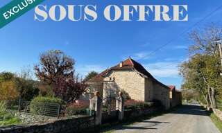 Immeuble  96 m² à vendre à Sainte-Croix (12260)