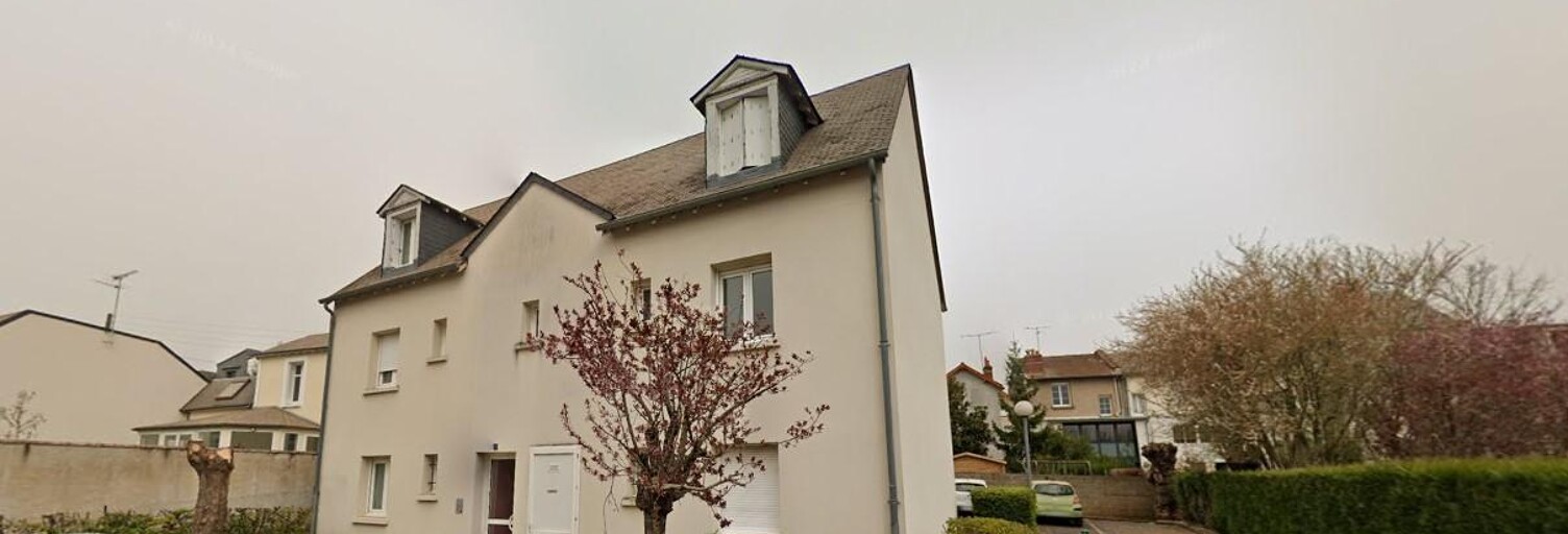 Garage   m² à louer à Tours (37100)