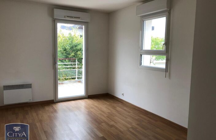 Location appartement 3 pièces 72 m² à Saint-Avertin (37550) — photo 4