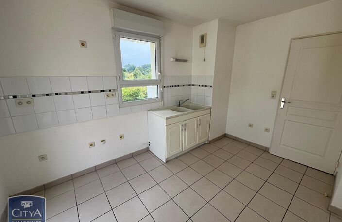 Location appartement 3 pièces 69 m² à Saint-Avertin (37550) — photo 3
