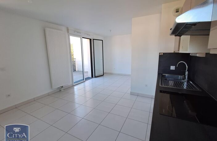 Location appartement 3 pièces 59 m² à Saint-Cyr-sur-Loire (37540) — photo 3