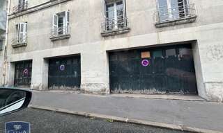 Garage   m² à louer à Tours (37100)