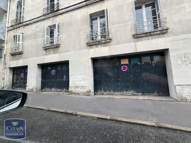 Garage à Tours — photo du bien