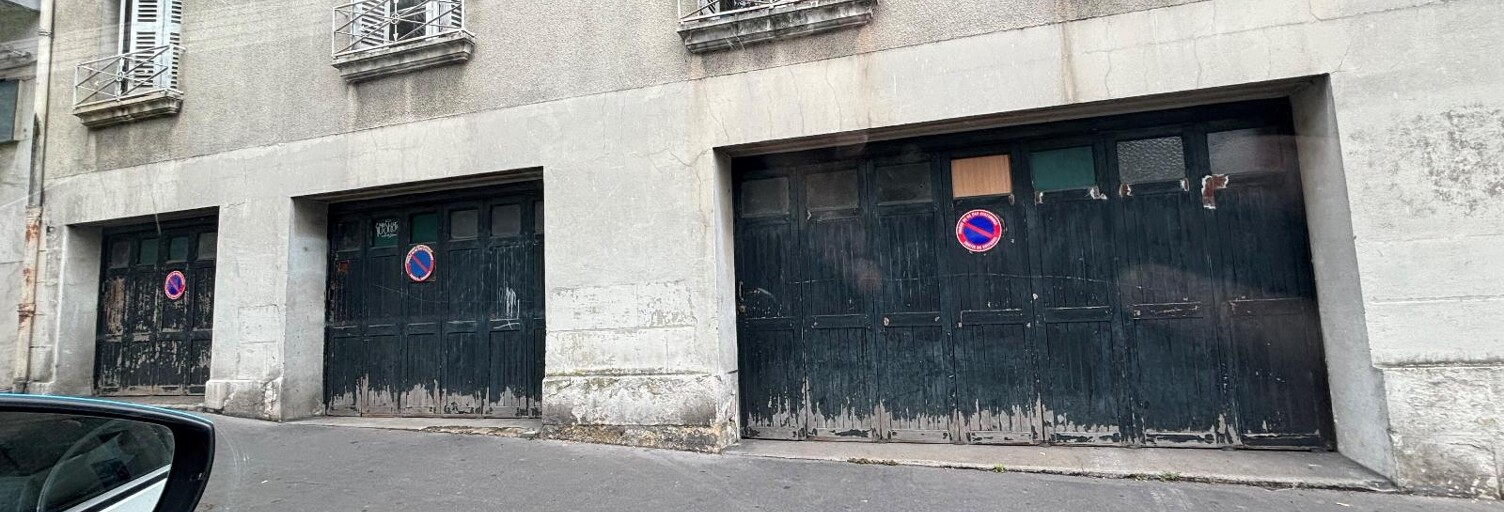 Garage   m² à louer à Tours (37100)