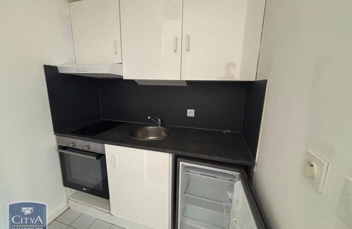 Location appartement 2 pièces 45 m² à Tours (37000) — photo 2