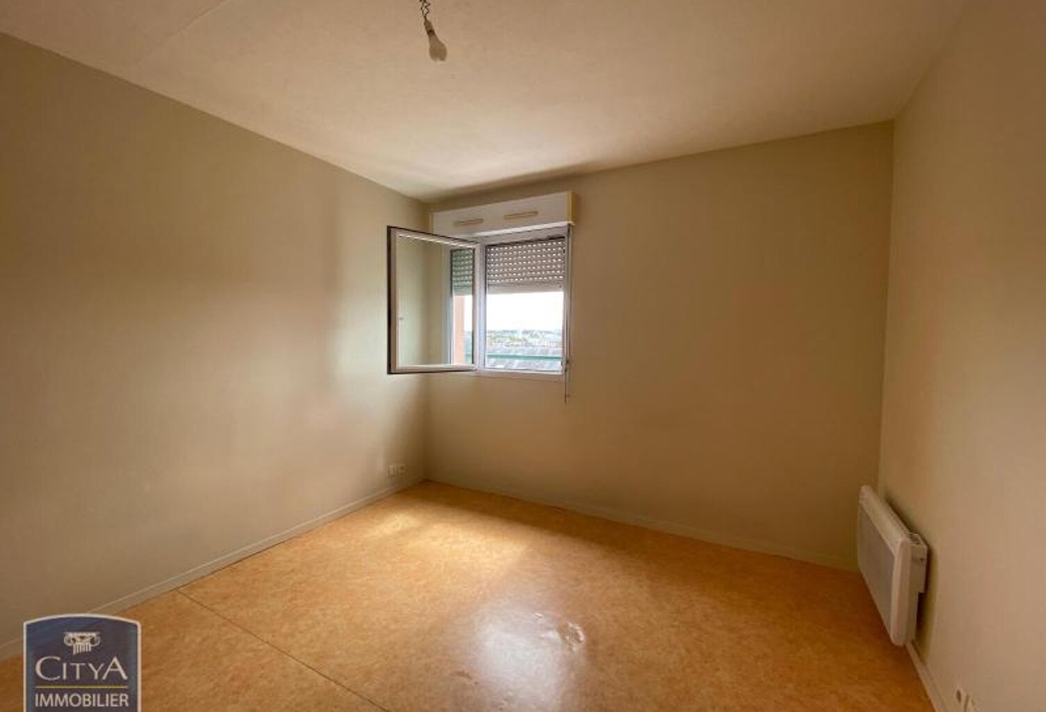Location appartement 1 pièce 19 m² à Tours (37000) — photo 1