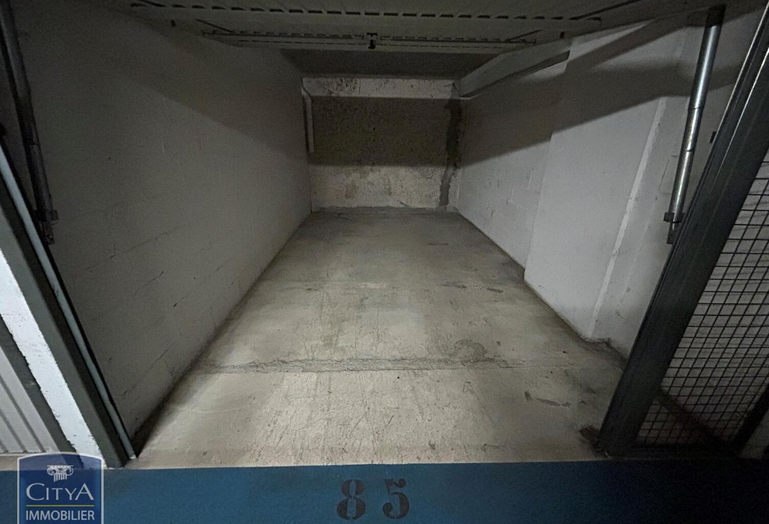 Location garage   à Tours (37000) — photo 1