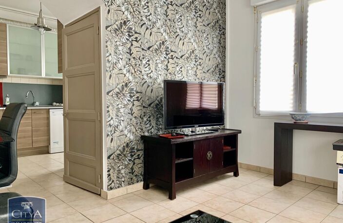 Location appartement 4 pièces 78 m² à Tours (37000) — photo 2