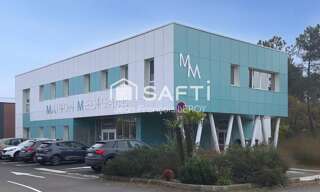 Bureau  25 m² à louer à Le Pian-Médoc (33290)