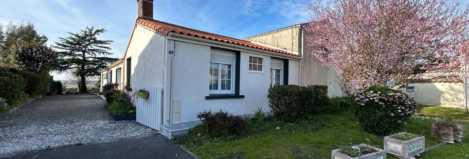 Maison 5 Pièces 101 m² à vendre à Lairoux (85400)