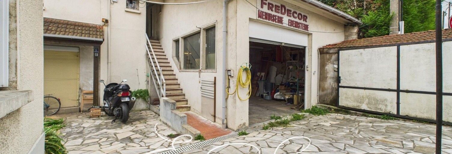 Immeuble  218 m² à vendre à Villejuif (94800)