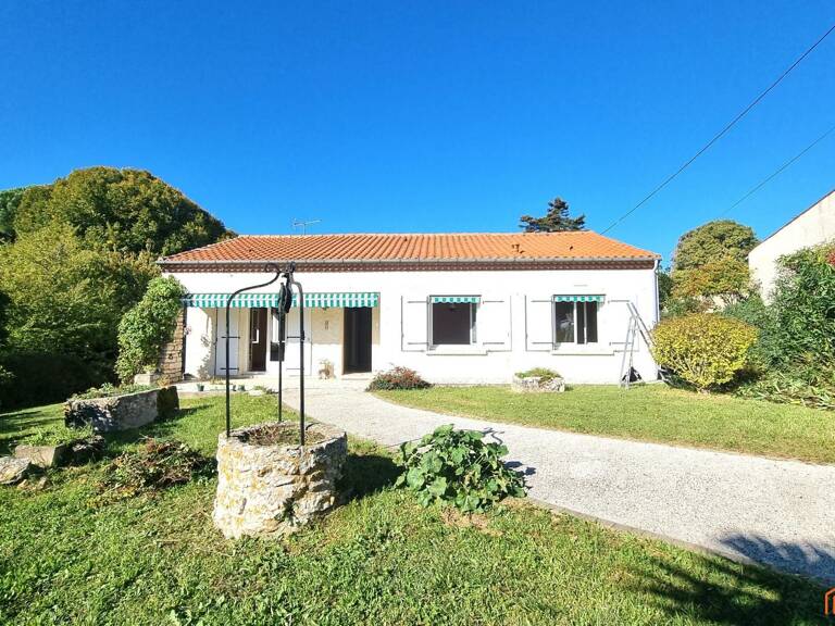 3 maisons: Ensemble immobilier au calme en plein centre. — photo 1