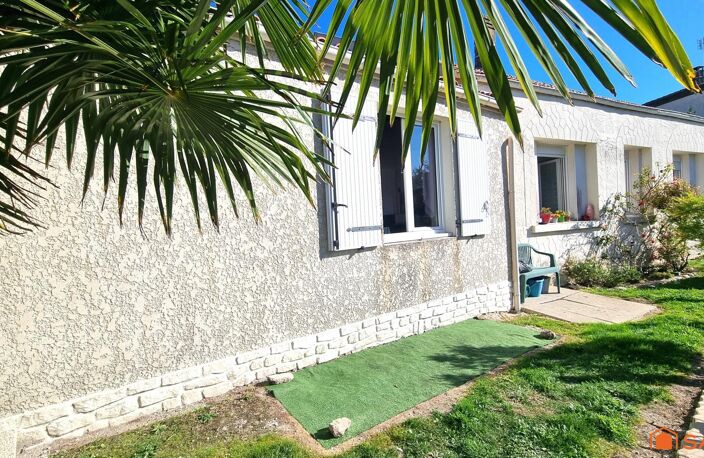 3 maisons: Ensemble immobilier au calme en plein centre. — photo 4