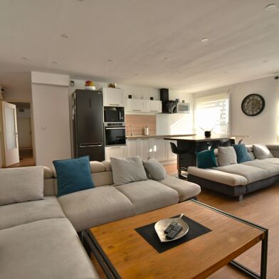 Appartement 5 pièces 171900 €