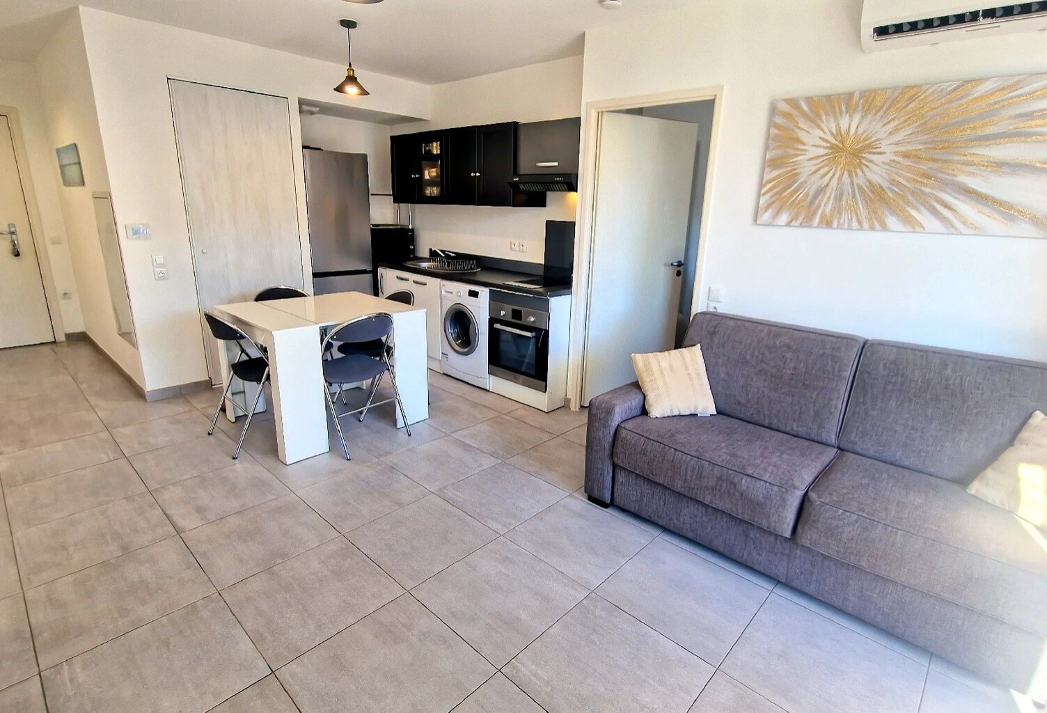 La Ciotat   T2 récent avec terrassel — photo 1