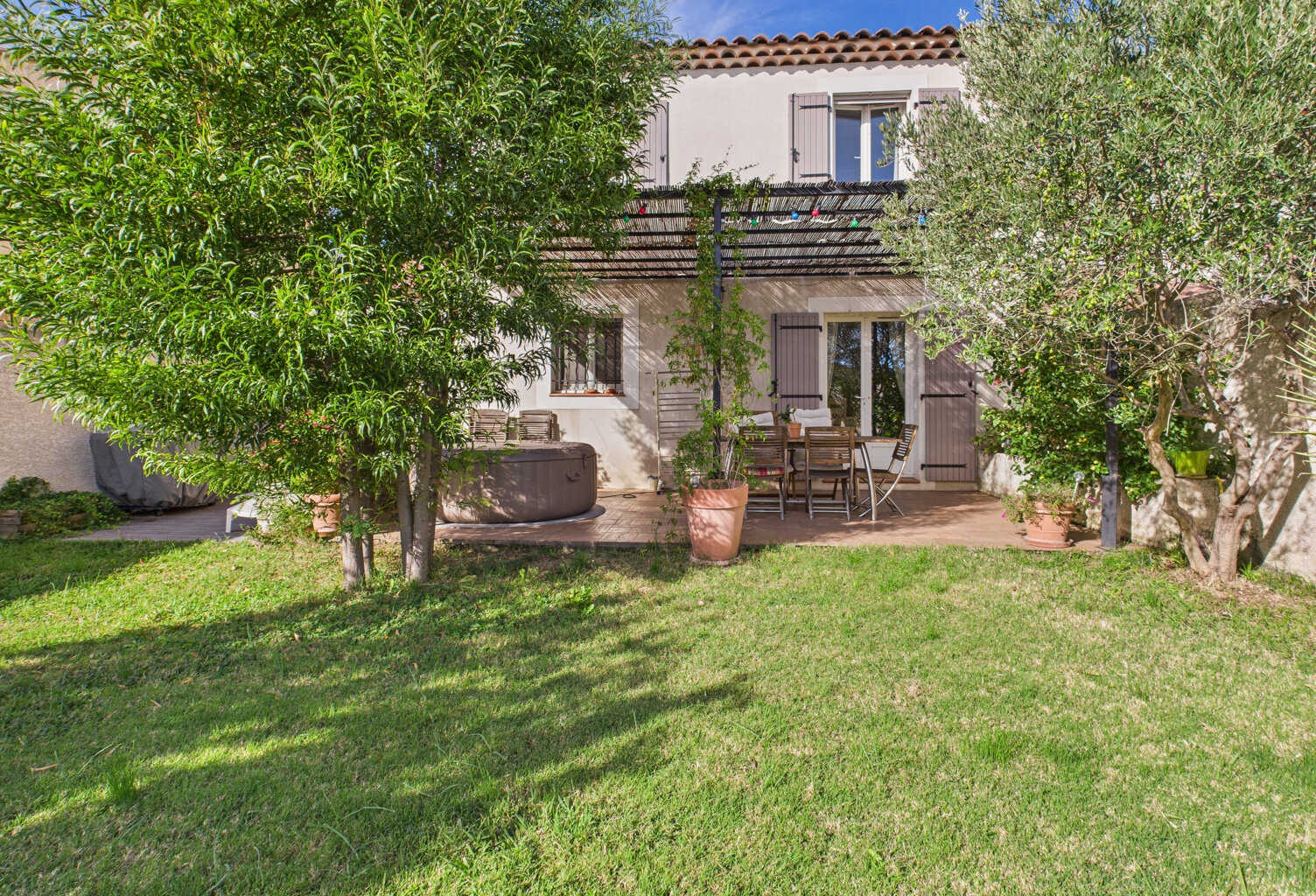 Villa R+1 — photo 1