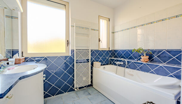 Villa / Maison 6 pièces  à vendre Hyères 83400