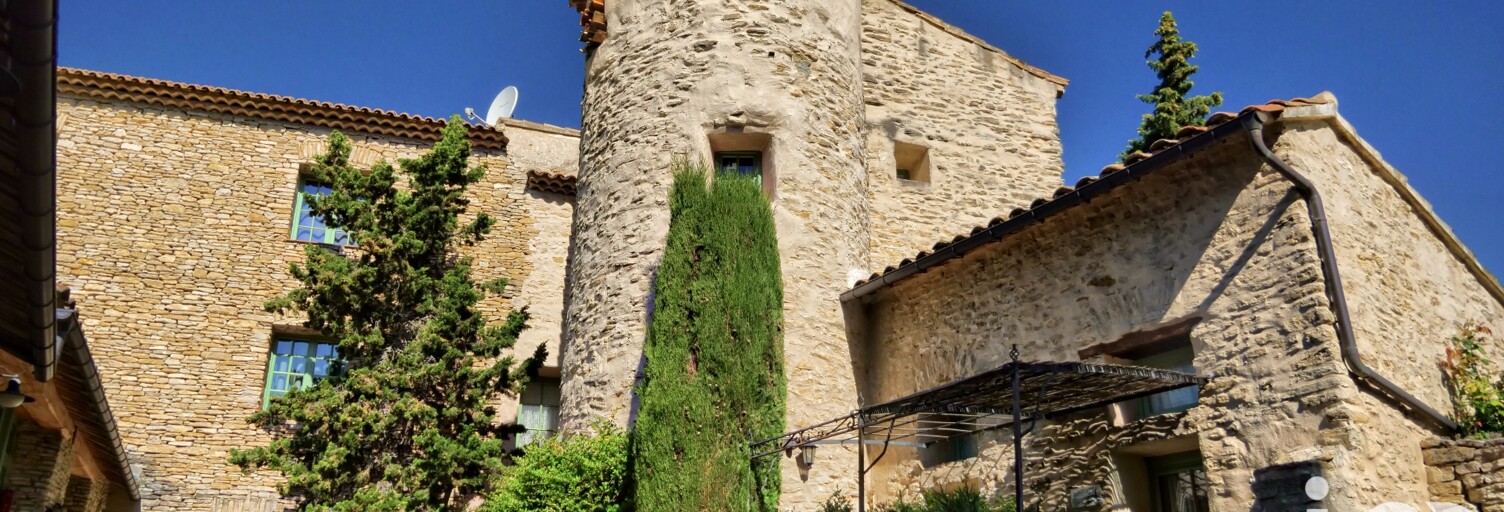 Maison 12 Pièces 591 m² à vendre à La Roque-sur-Pernes (84210)