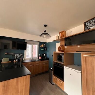 Appartement 3 pièces 750 €