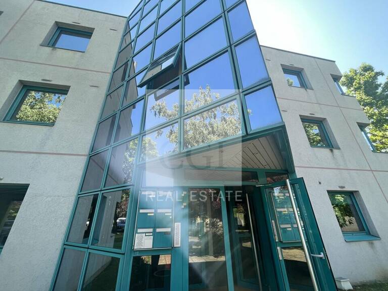 BUREAUX à LOUER — photo 1