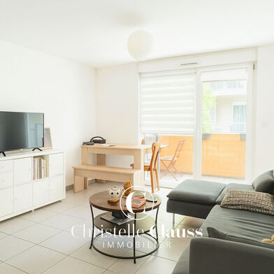 Appartement 3 pièces 180000 €