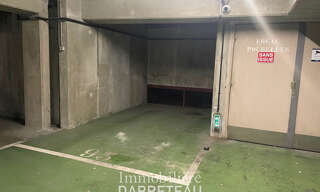 Garage   m² à louer à Villeurbanne (69100)