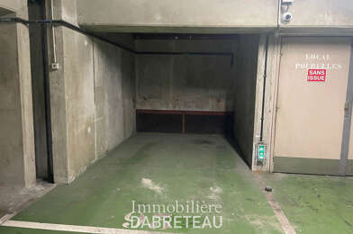 Garage  90 €
