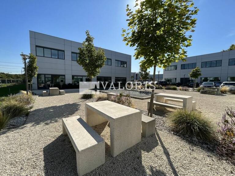 BUREAUX à LOUER — photo 1
