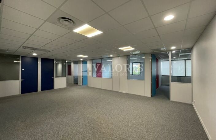 BUREAUX à LOUER — photo 3