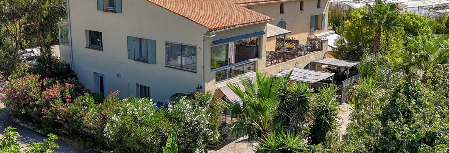 Immeuble  651 m² à vendre à La Crau (83260)