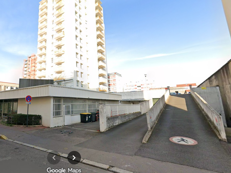 A VENDRE PARKINGS SECTEUR BELLEVUE — photo 1