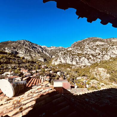 Appartement 4 pièces 275000 €