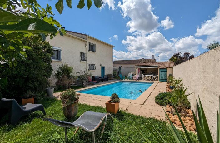 162 m² + piscine + studio supplémentaire — photo 2