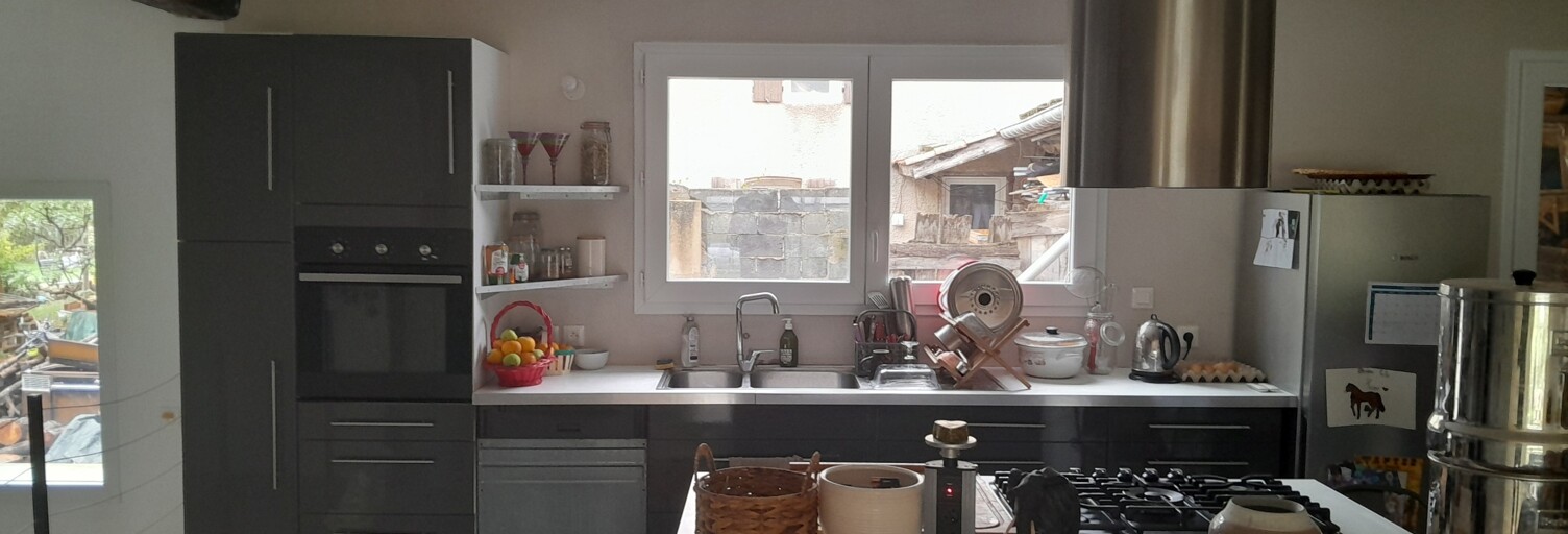 Maison 4 Pièces 152 m² à vendre à Saint-Vincent-la-Commanderie (26300)