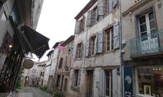 Maison 9 Pièces 198 m² à vendre à Cordes-sur-Ciel (81170)