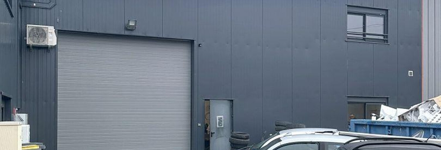 Commerce  150 m² à louer à Val d'Oingt (69620)