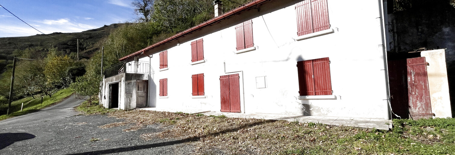 Maison 5 Pièces 98 m² à vendre à Saint-Étienne-de-Baïgorry (64430)