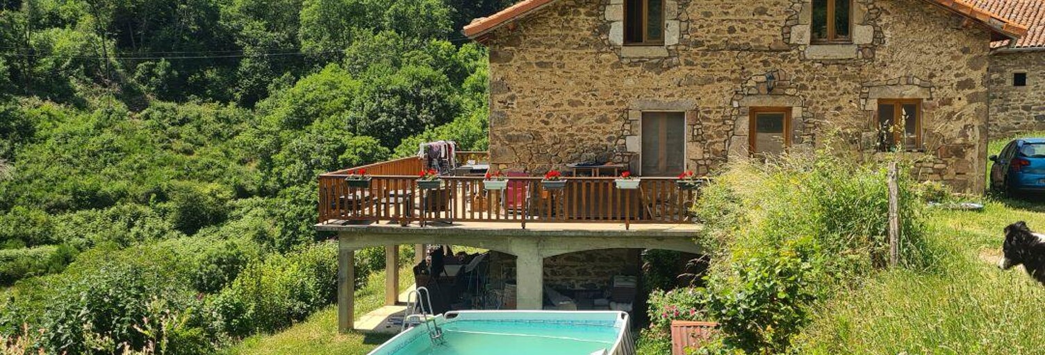 Maison 5 Pièces 157 m² à vendre à Bourg-Argental (42220)