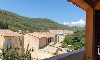 Immeuble  300 m² à vendre à Solliès-Pont (83210)