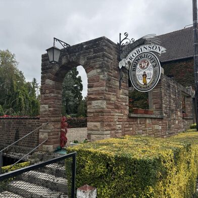 Commerce  685750 €