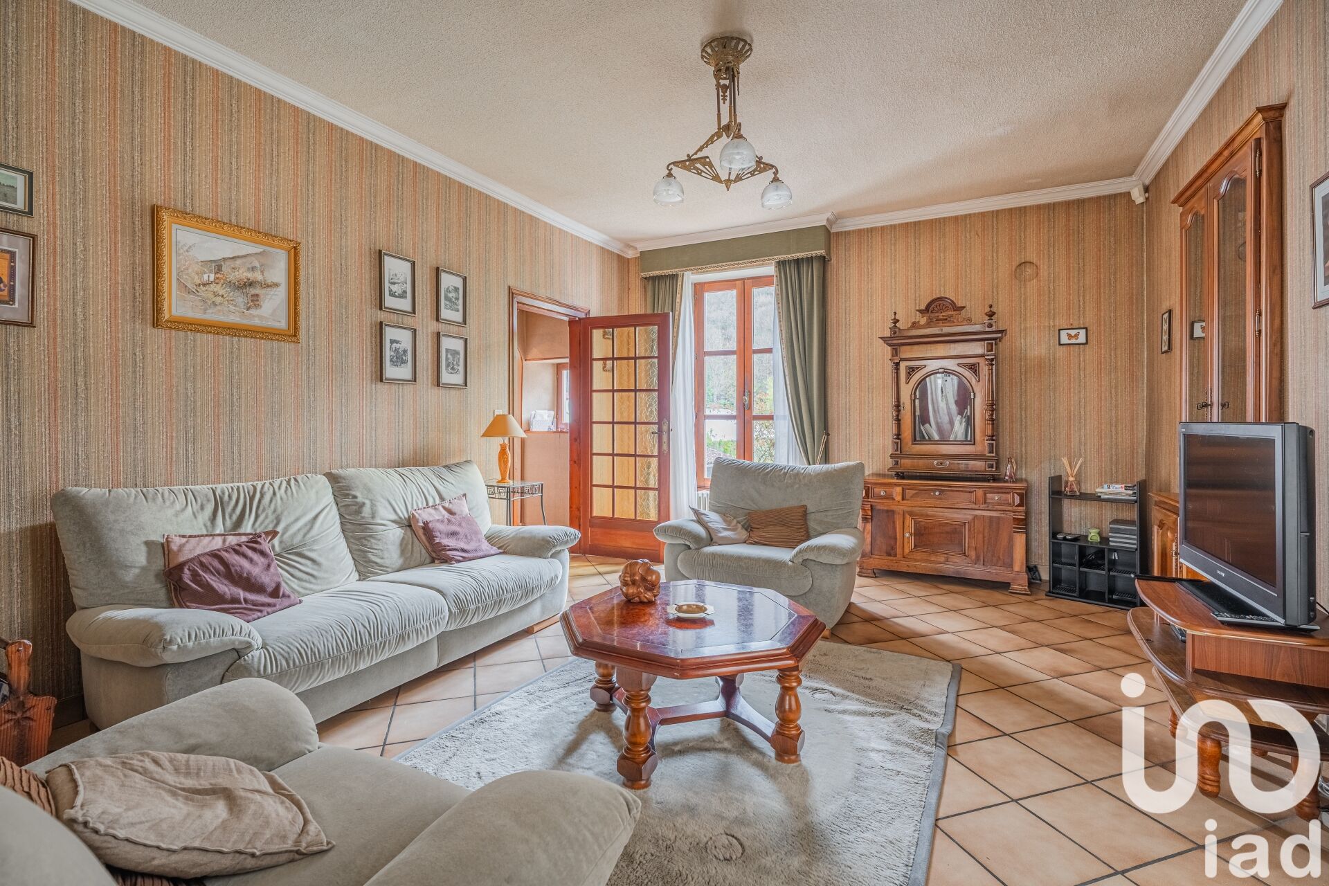 Jarrie - 214m² - 6p. - 3ch.