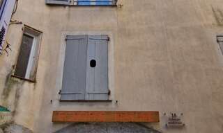 Appartement 1 Pièce 25 m² à vendre à Entrevaux (04320)