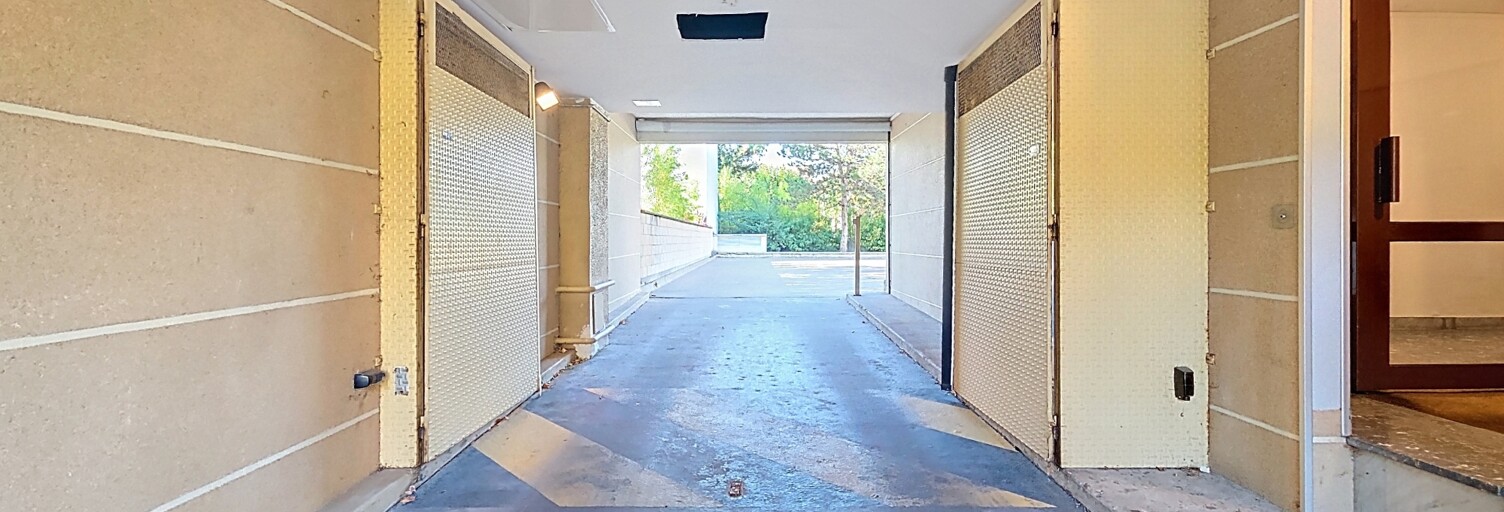 Garage  13 m² à vendre à Rueil-Malmaison (92500)