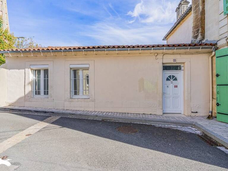 Maison en pierre de 2 pièces principales — photo 1