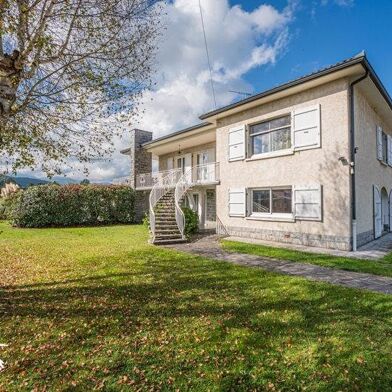 Maison 9 pièces 349000 €