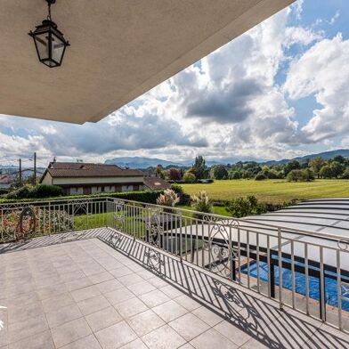 Maison 9 pièces 349000 €