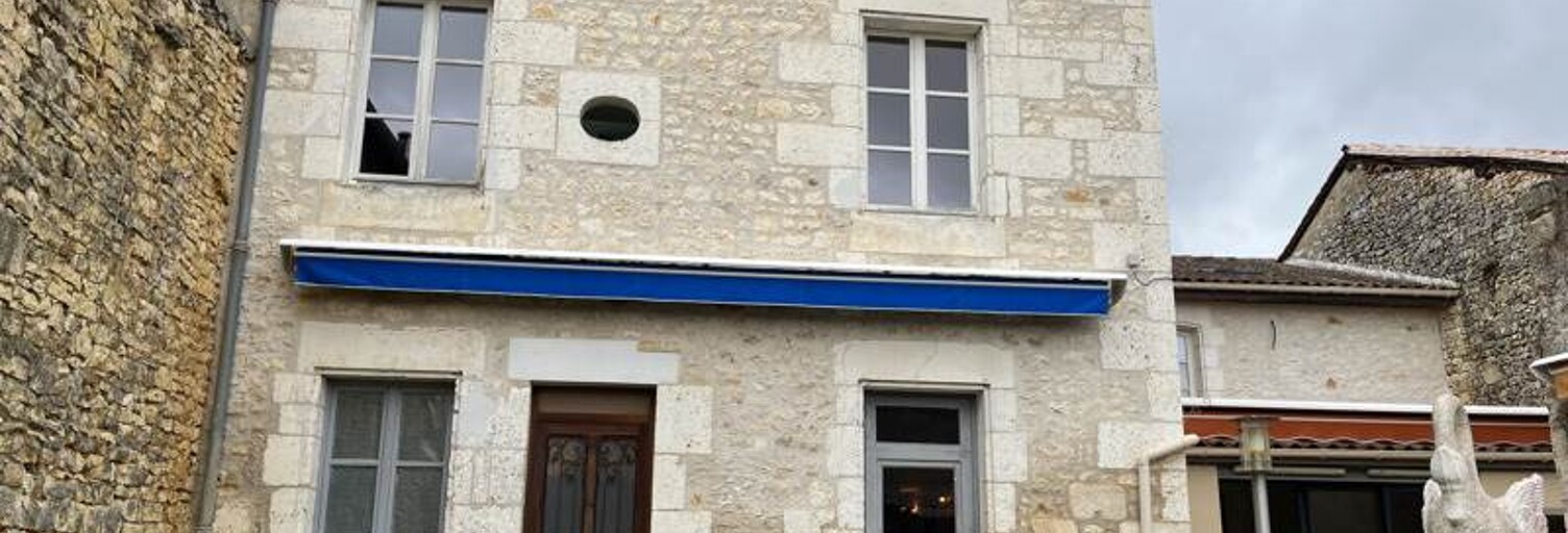 Immeuble   m² à vendre à La Rochefoucauld-en-Angoumois (16110)